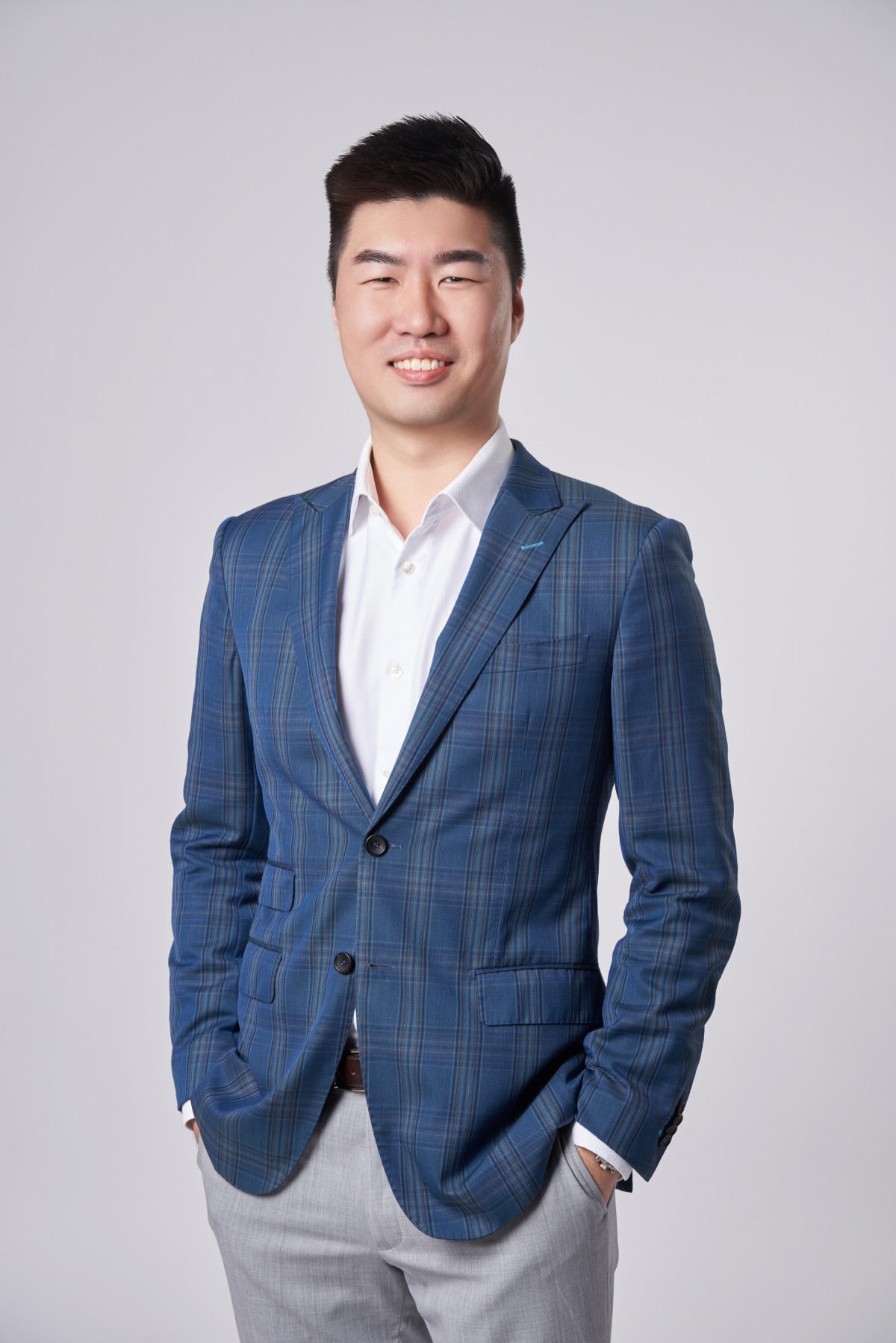 Zheng You — Options Coach at Savwee